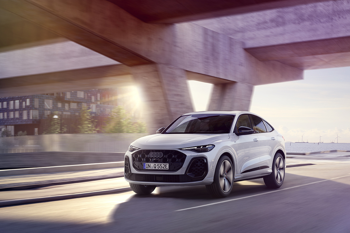 Audi Q5 Sportback e-hybrid na poti