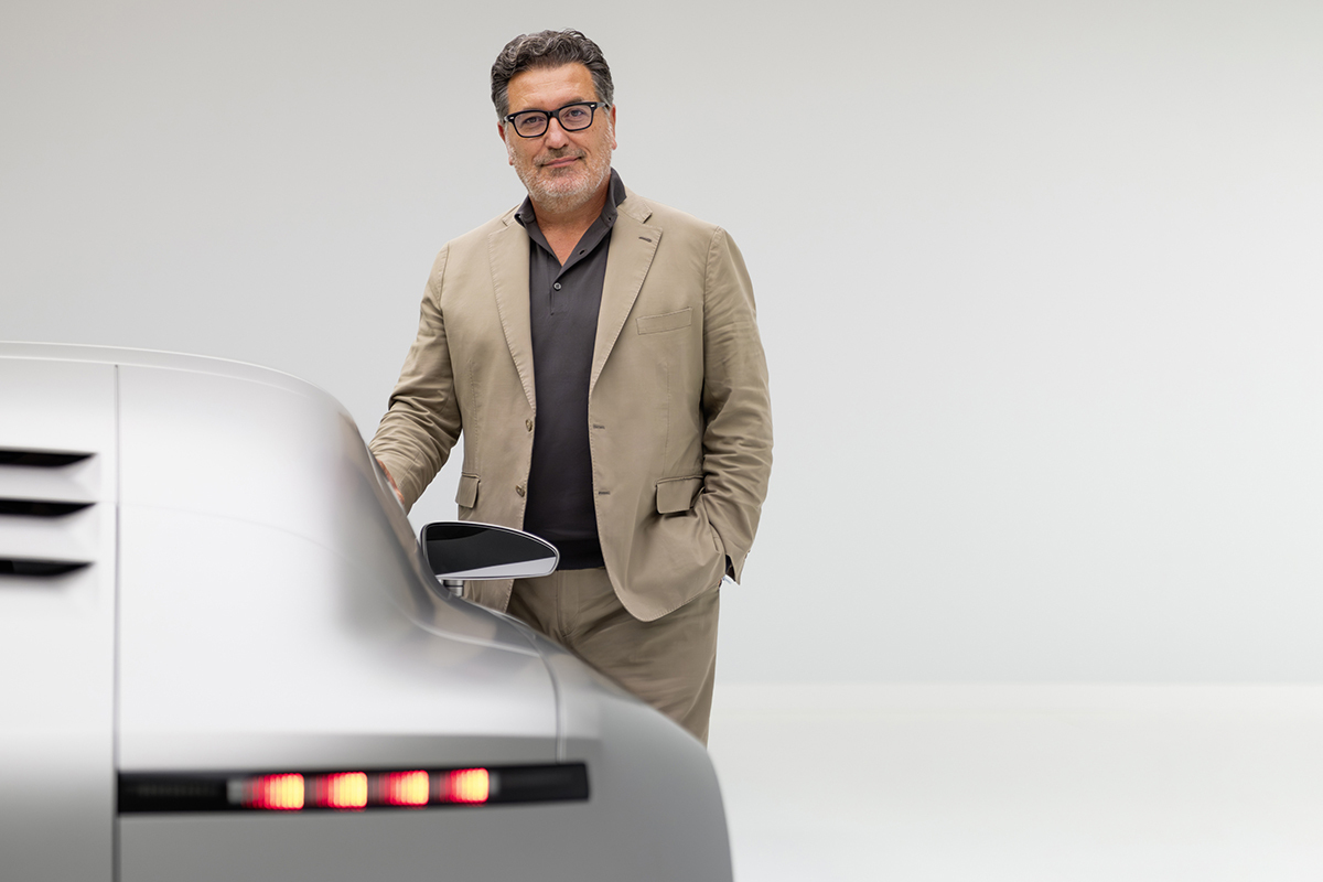 Massimo Frascella, glavni kreativni direktor pri znamki Audi, in konceptno vozilo Audi Concept C.