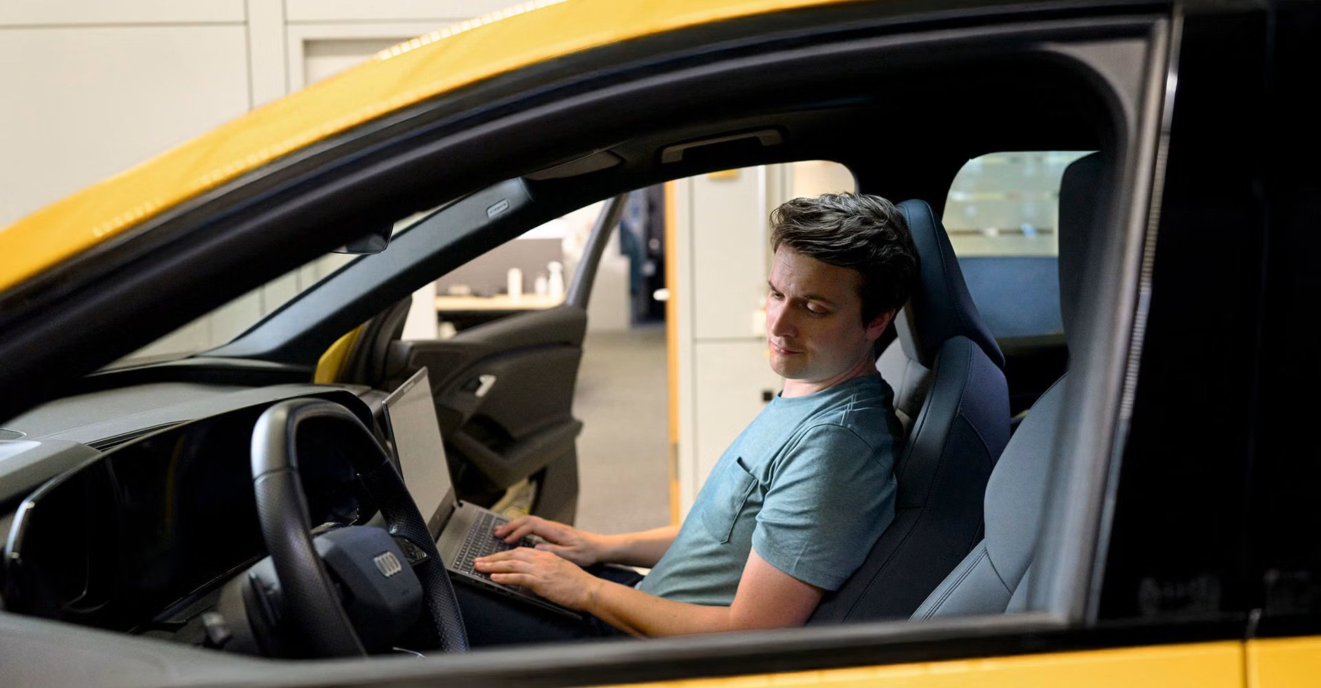 Jan Totz je podatkovni znanstvenik, specializiran za avtonomno vožnjo in parkiranje.