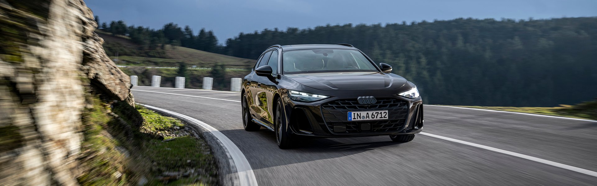 Audi A6 Avant med vožnjo. 