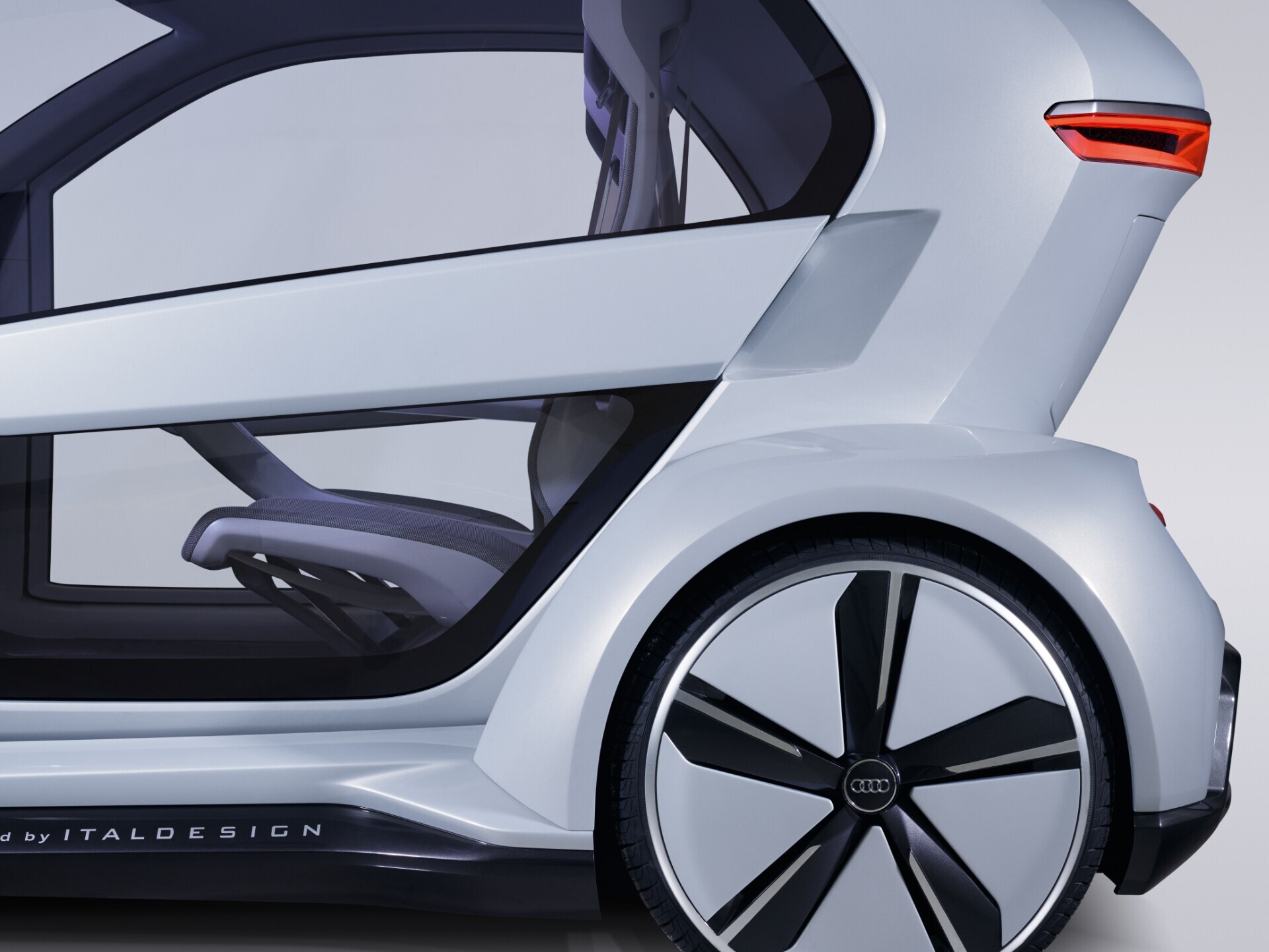 Audijevo konceptno vozilo Pop.Up Next 