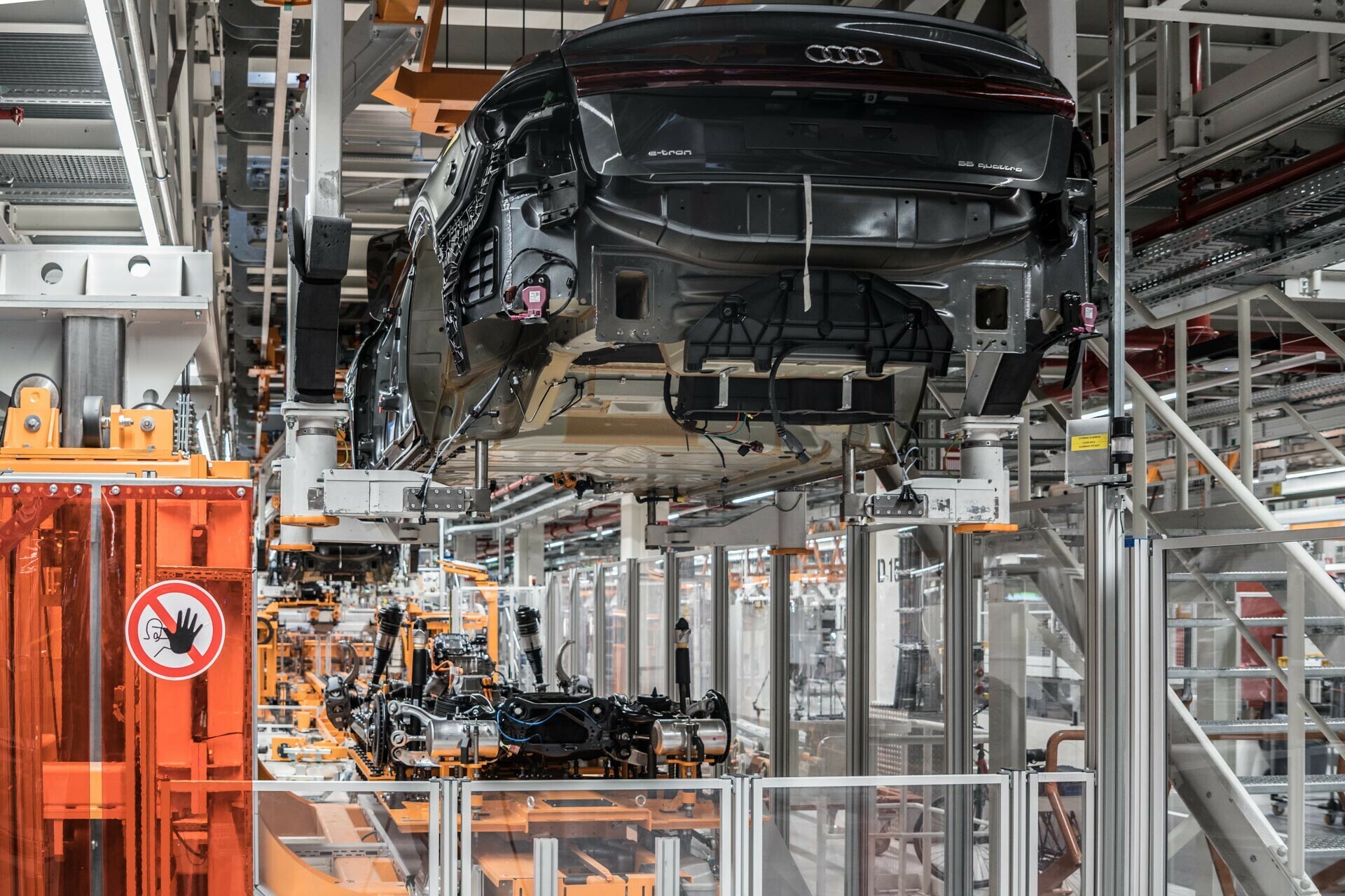 Vodeni spletni ogled tovarne Audi Bruselj