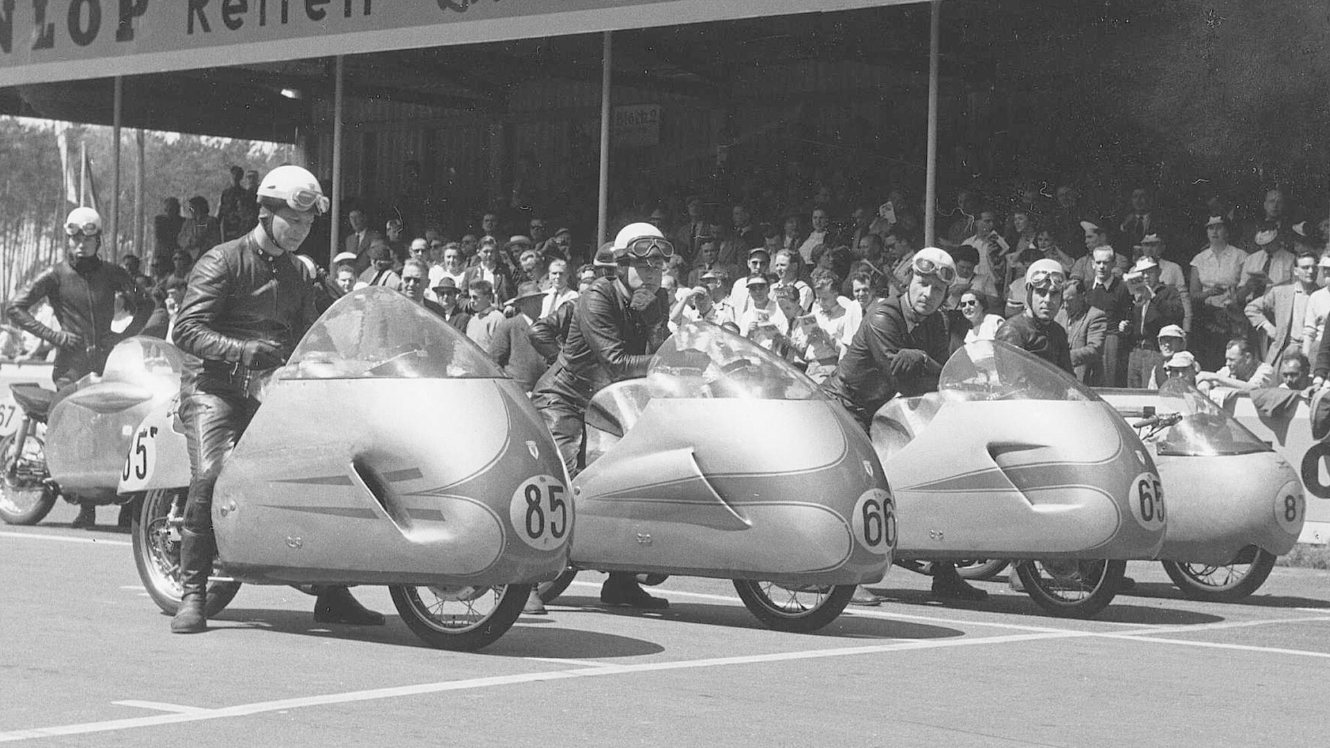 Motocikli podjetja DKW na dirkališču