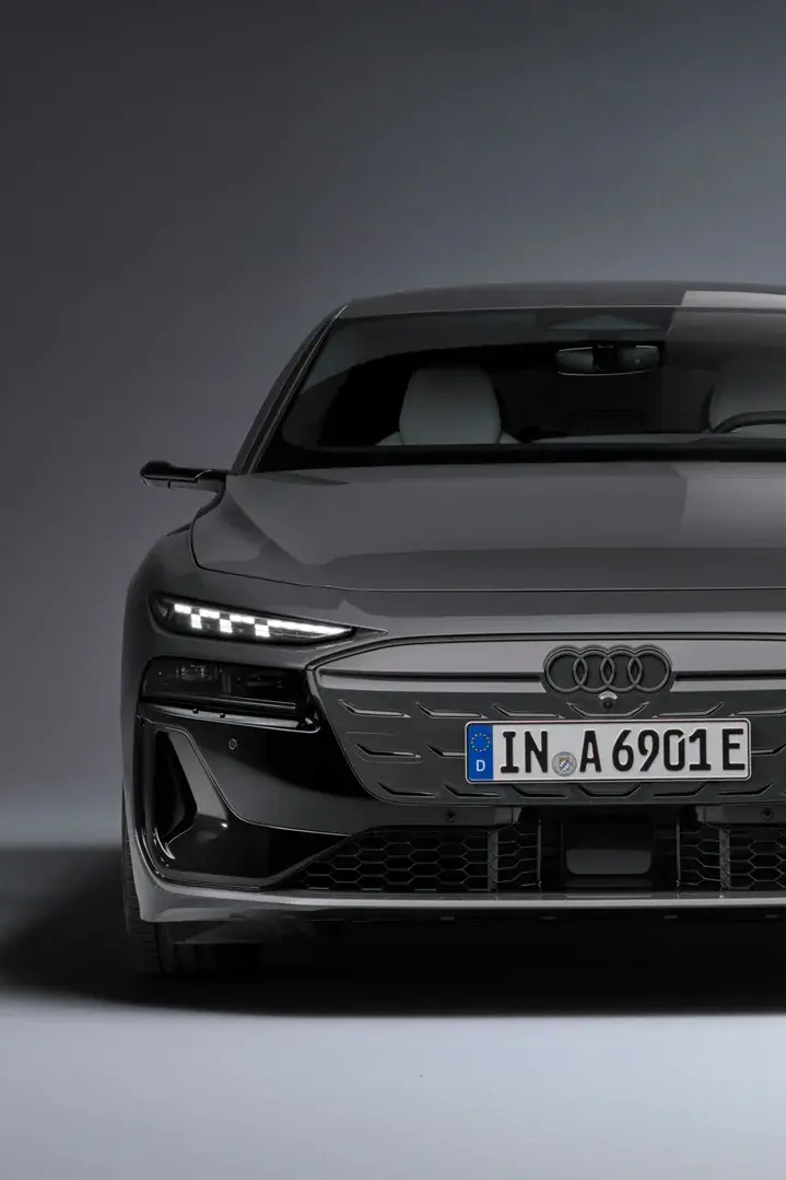 Audi A6 Avant e-tron od spredaj.