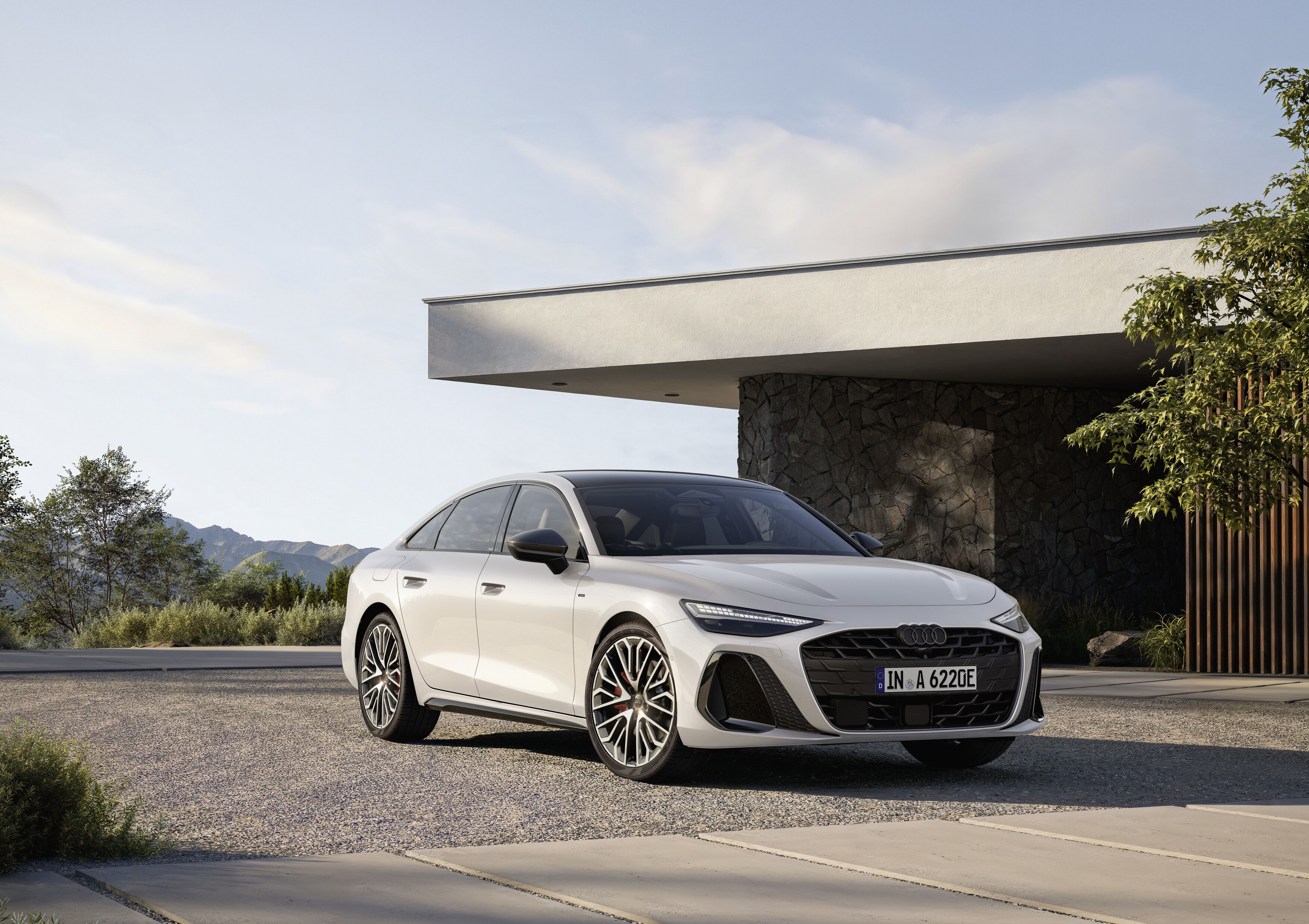 Sprednji del modela Audi A6 limuzina e-hybrid quattro