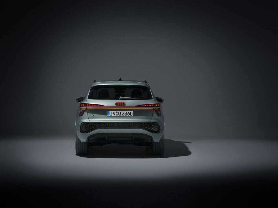 Novi Audi Q3, od zadaj
