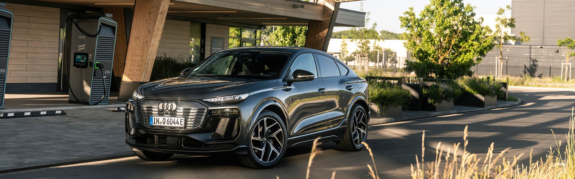 Siv Audi Q6 Sportback e-tron.