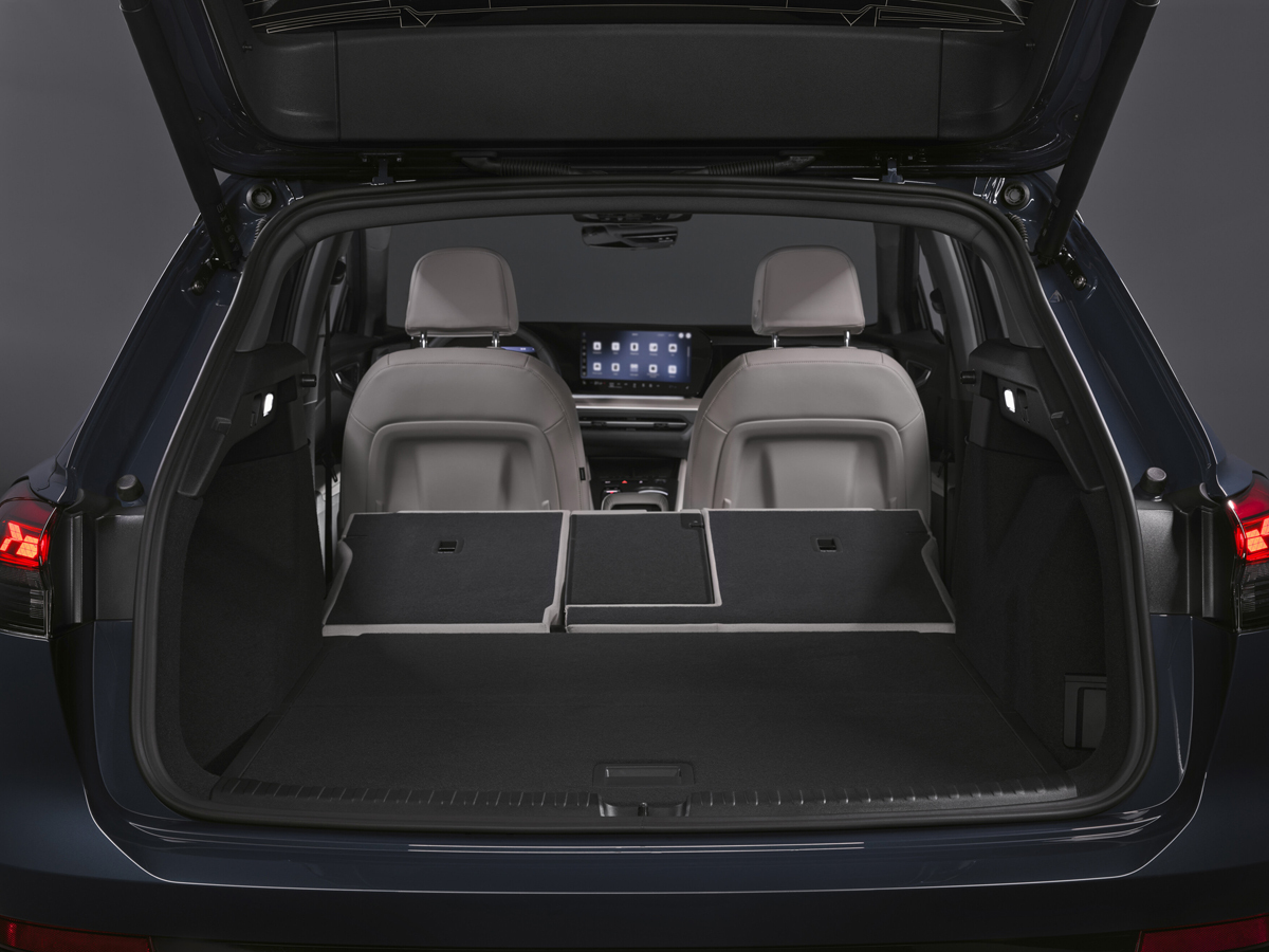 Audi Q4 SUV e-tron, podrta druga sedežna vrsta