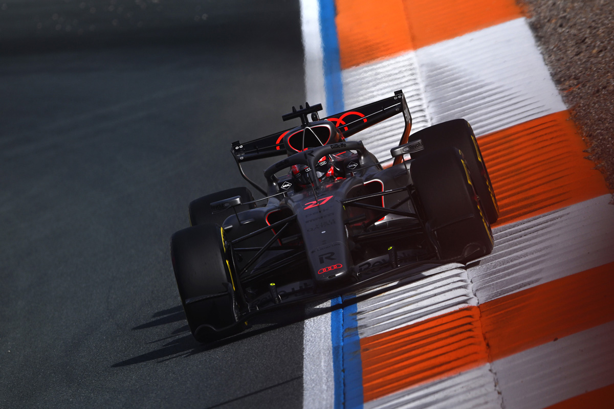 Dirkalnik Audi R26 ekipe Audi Revolut F1 Team