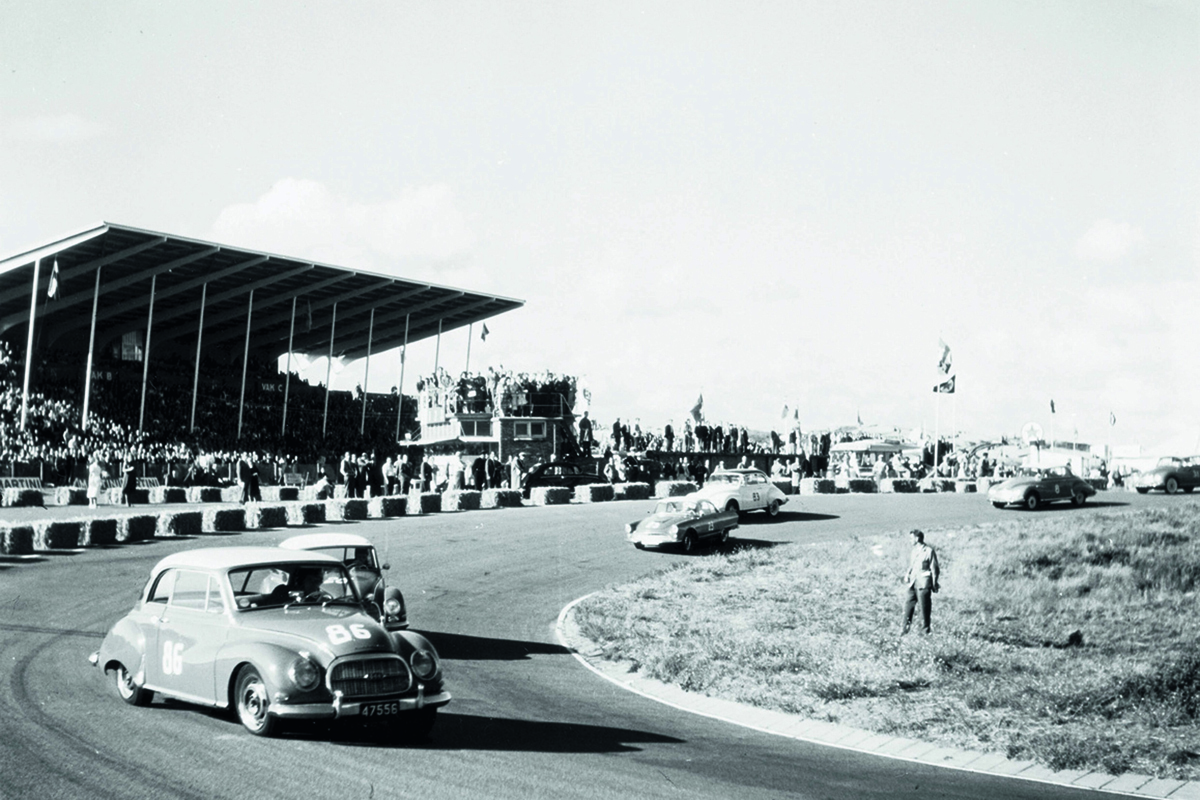 model DKW na dirkališču