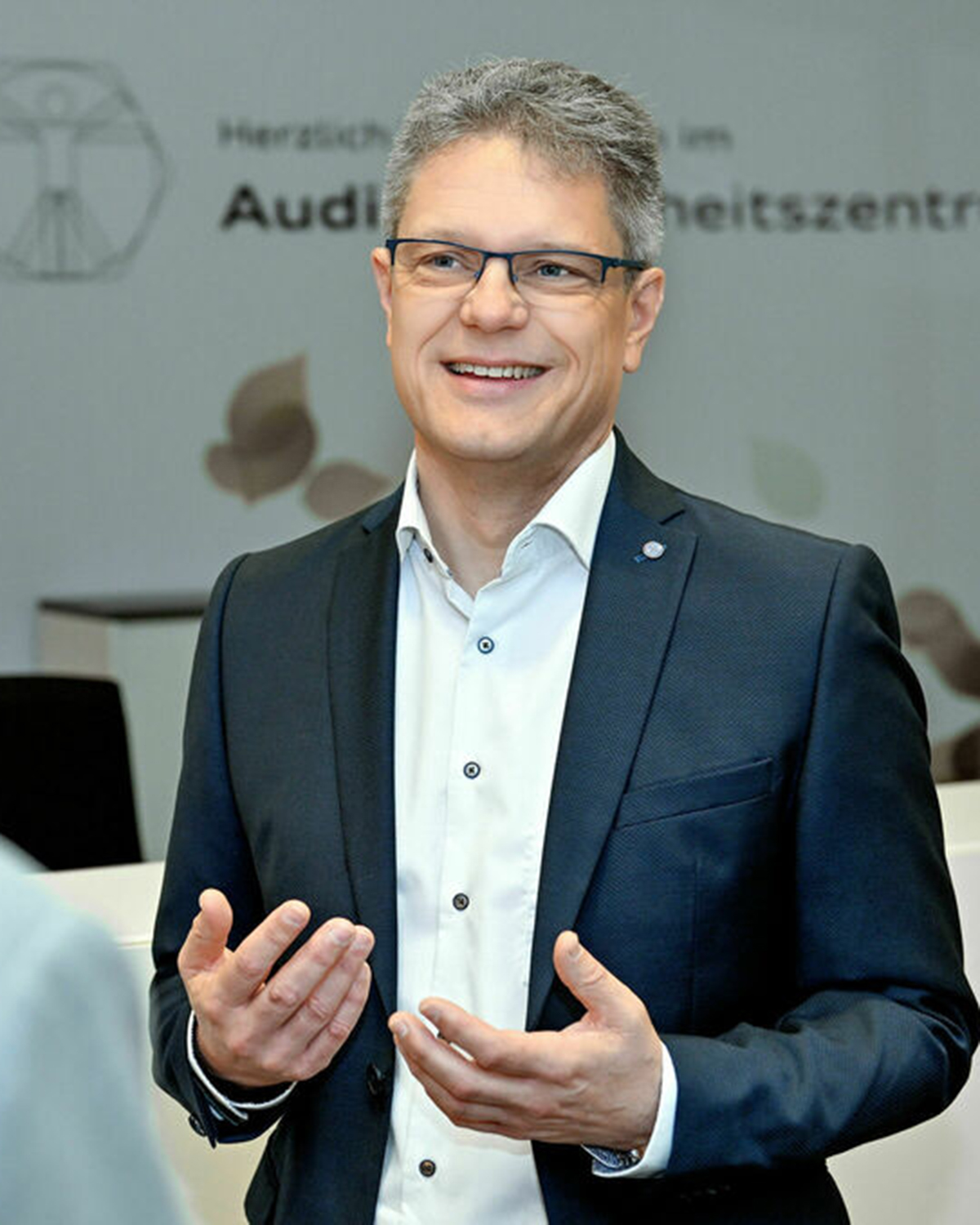 Dr. Andreas Haller