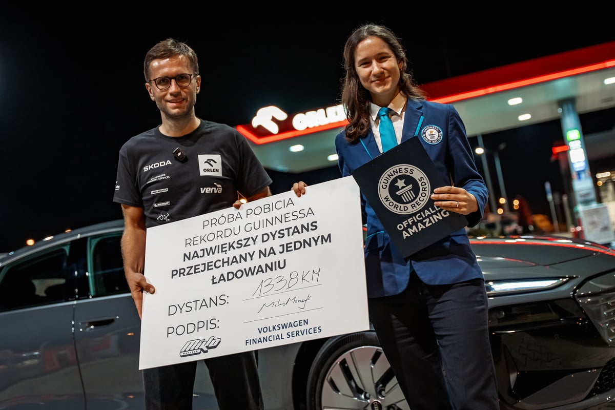 1.338 kilometrov z enim polnjenjem baterije: Miko Marczyk je z modelom Audi A6 Sportback e-tron performance postavil Guinnessov svetovni rekord (vir: Miko Marczyk).
