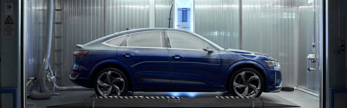 Stranski del vozila Audi SQ8 Sportback e-tron v klimatski komori.