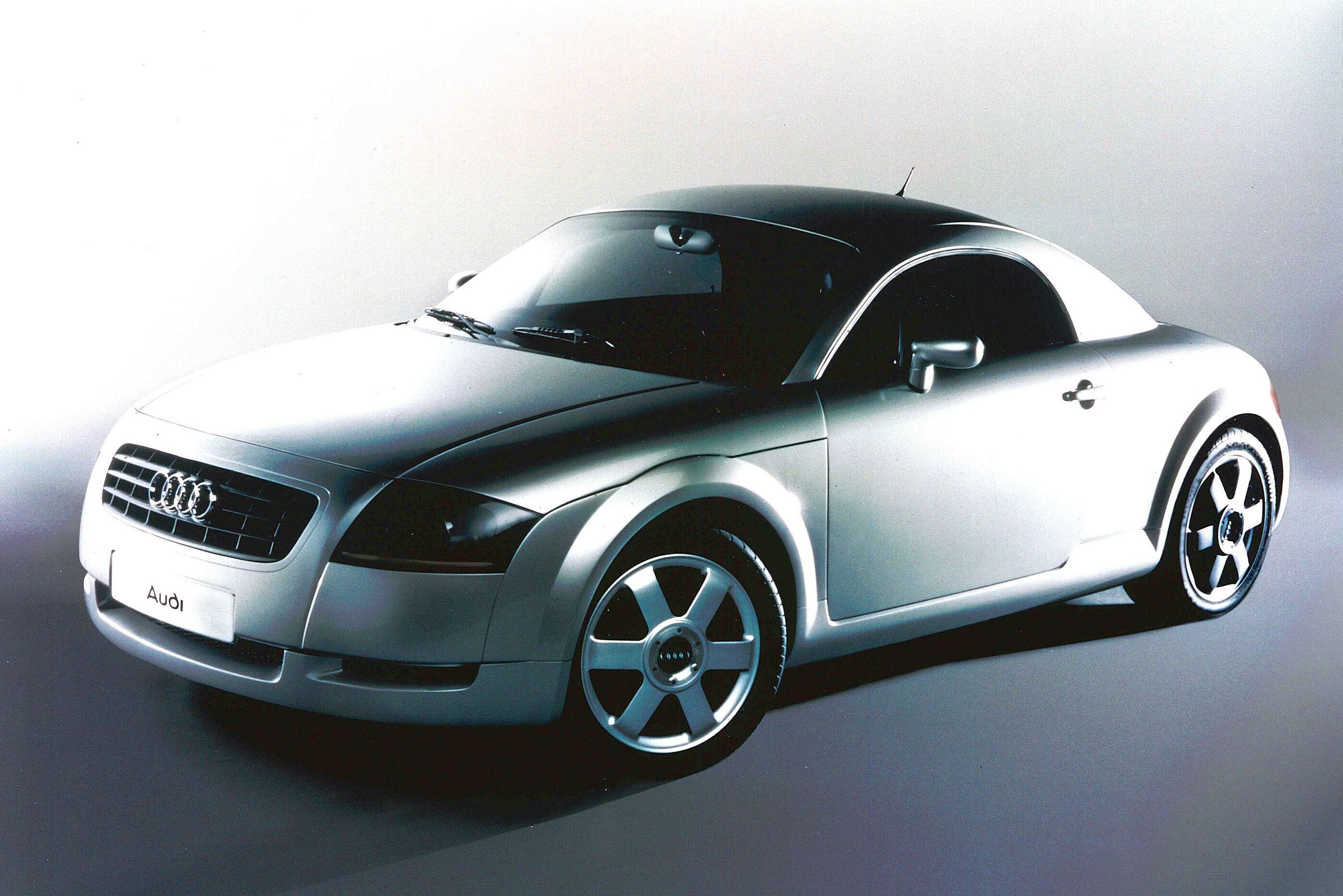Razstavni avtomobil Audi TT iz leta 1995