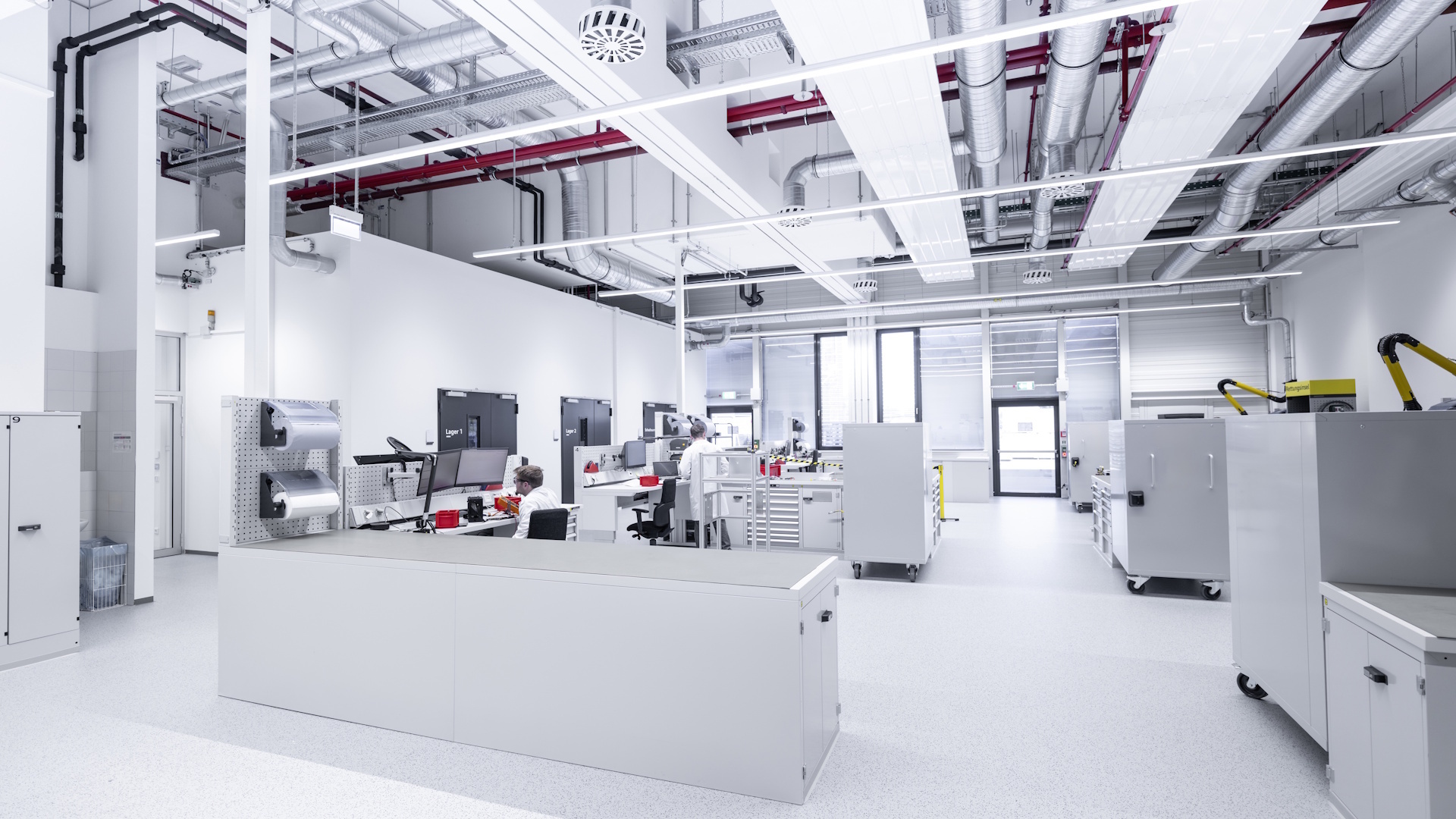 Delo na razvoju dirkalnika R26 v Neuburgu